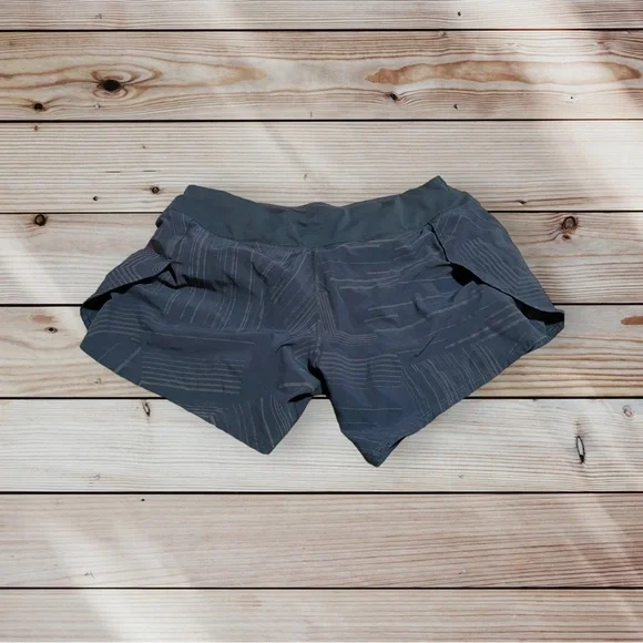 Brooks Chaser Running Shorts 3” with Liner Size Medium Black and Gray Pattern - Picture 5 of 6